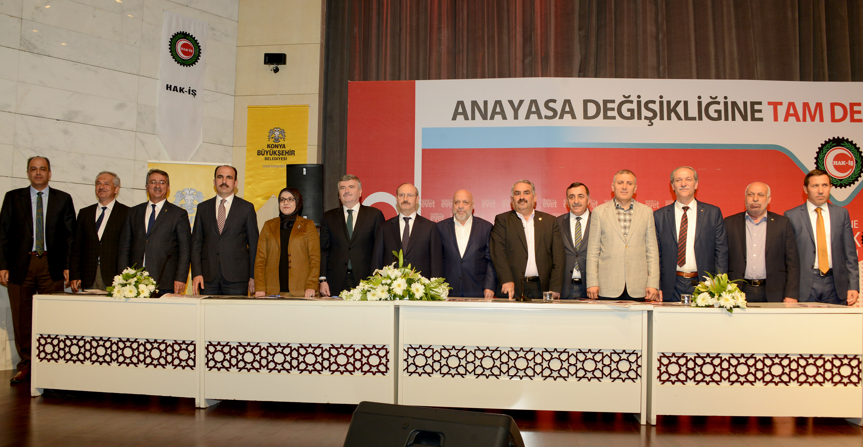 Belediye İşçilerinin Sözleşme Sevinci