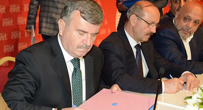 Belediye İşçilerinin Sözleşme Sevinci