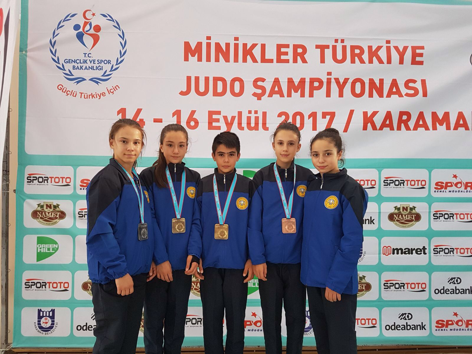 Judo'da Minikler Madalyaları Topladı