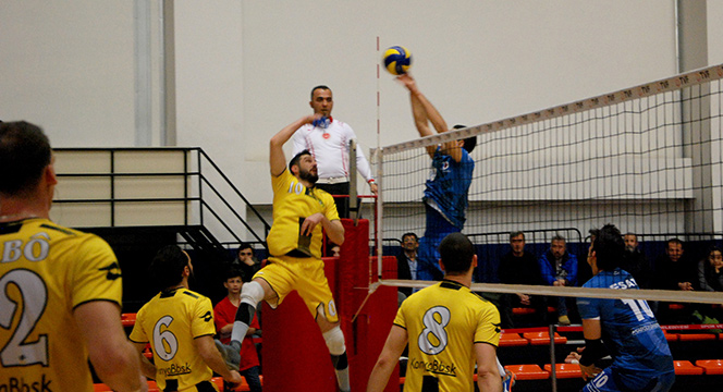 Voleybol Takımımızdan Bir Galibiyet Daha