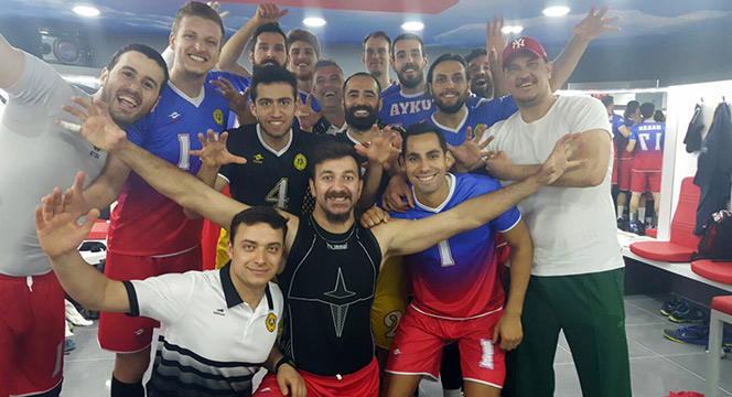 Voleybol Takımımız Finallerde