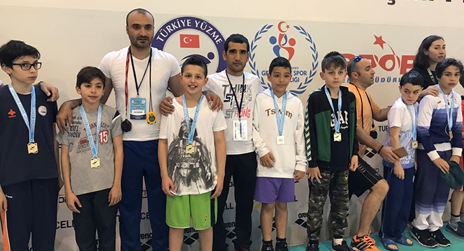 Sporcumuzdan Yüzmede 4 Altın 