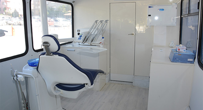 NEÜ Gezici Ağız ve Diş Sağlığı Kliniği Hizmete Başladı