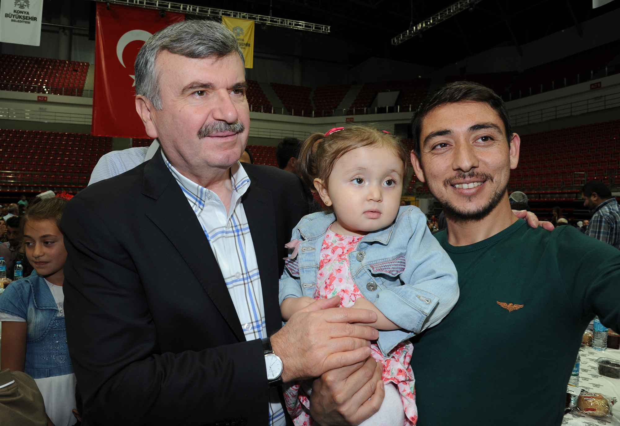 Esnaf Odalarından Başkan Akyürek'e Ahi Sancağı