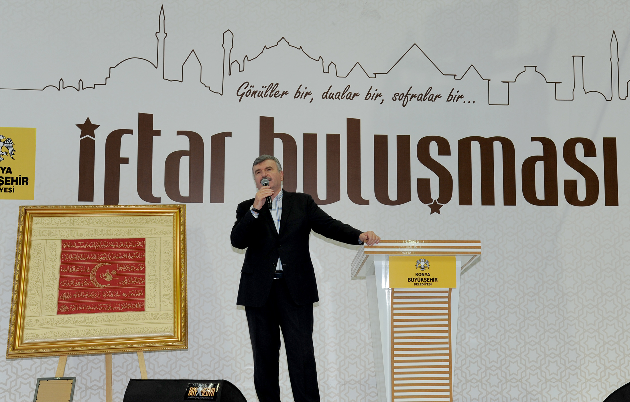 Esnaf Odalarından Başkan Akyürek'e Ahi Sancağı