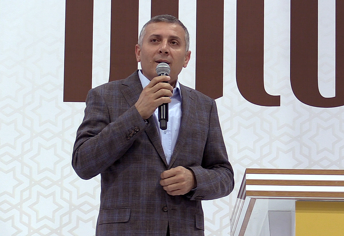 Esnaf Odalarından Başkan Akyürek'e Ahi Sancağı