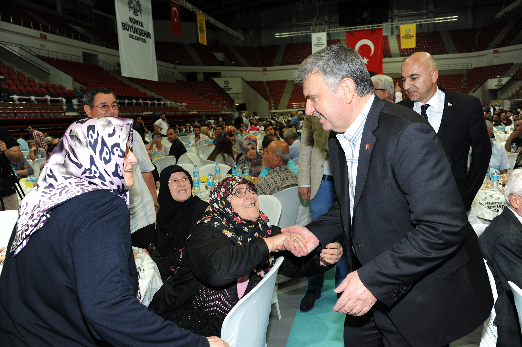 İslam Ümmeti Kaybettiği Yitiğini Arıyor