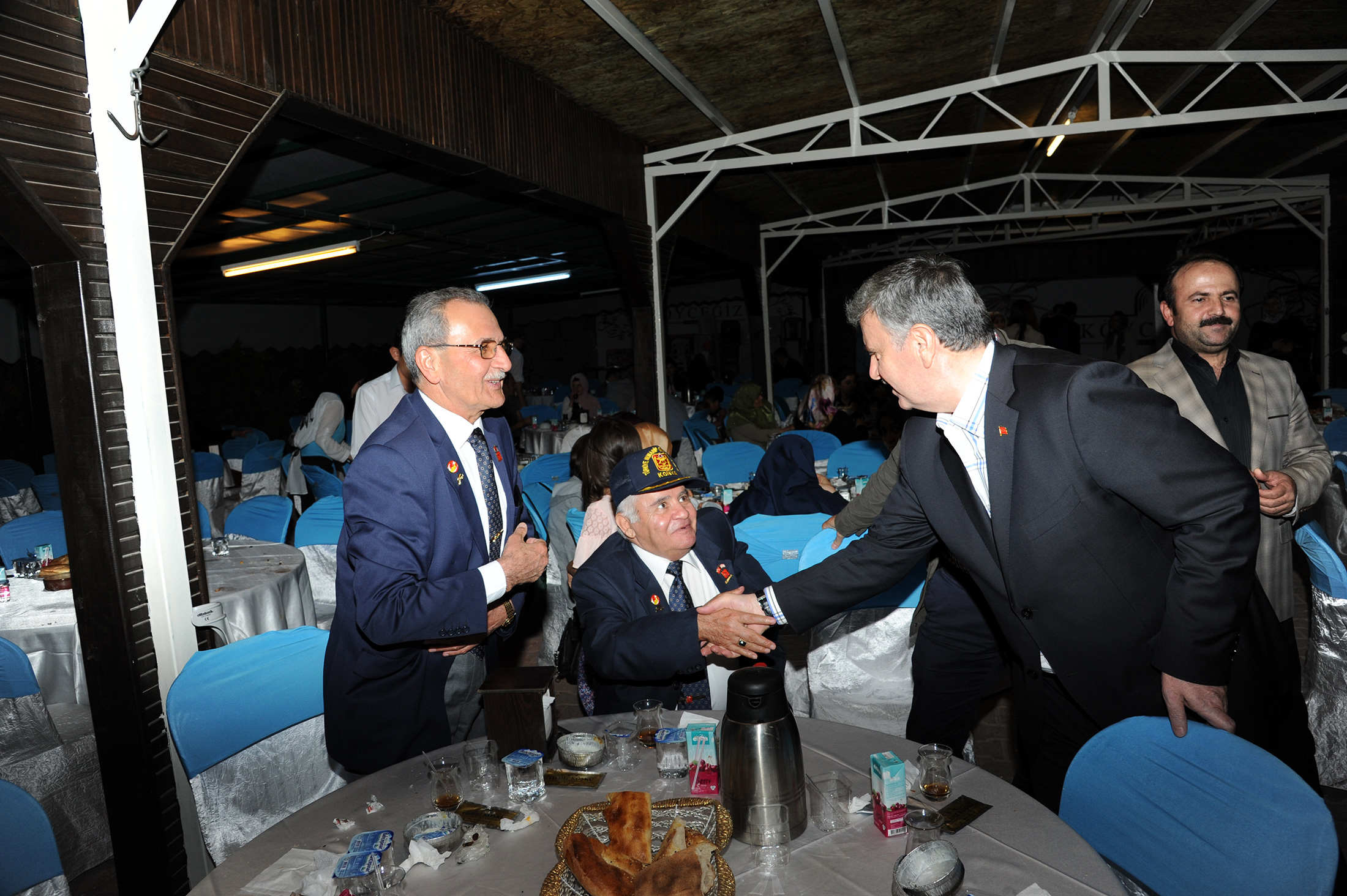 İslam Ümmeti Kaybettiği Yitiğini Arıyor