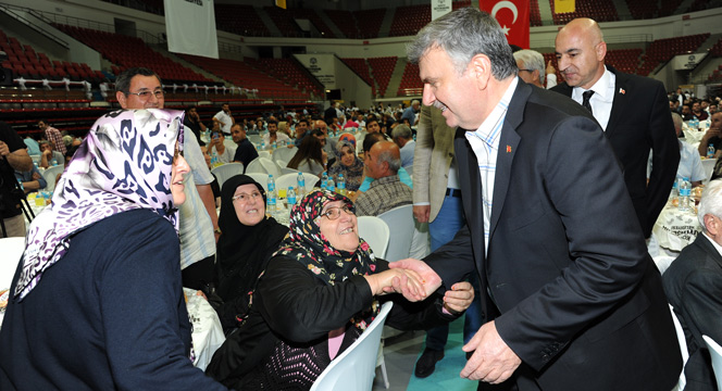 İslam Ümmeti Kaybettiği Yitiğini Arıyor