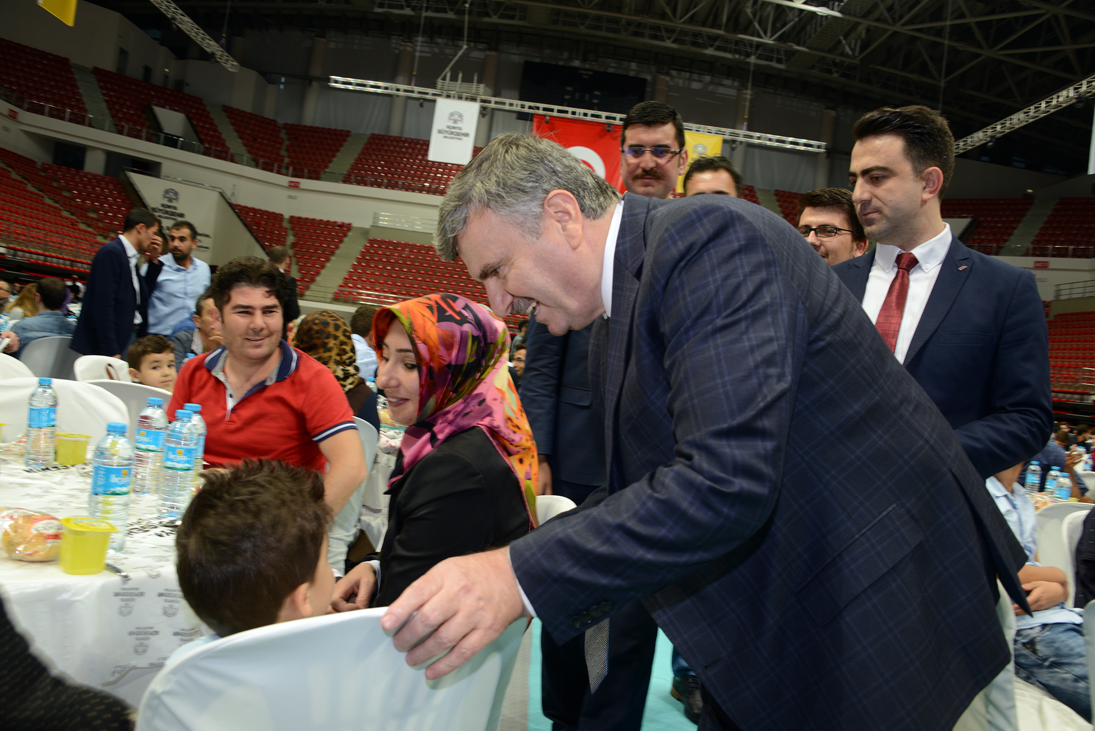 Başkan Akyürek, İftarda Gençlerle Buluştu