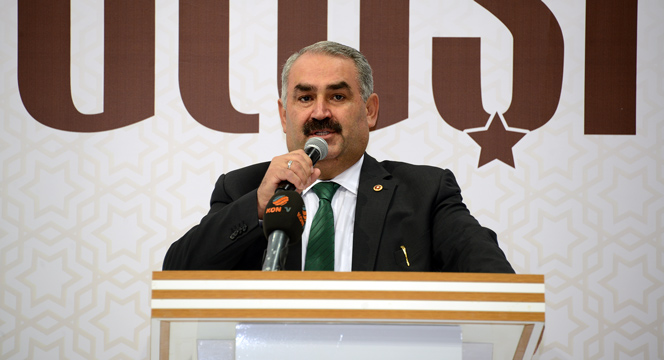Başkan Akyürek, İftarda Gençlerle Buluştu