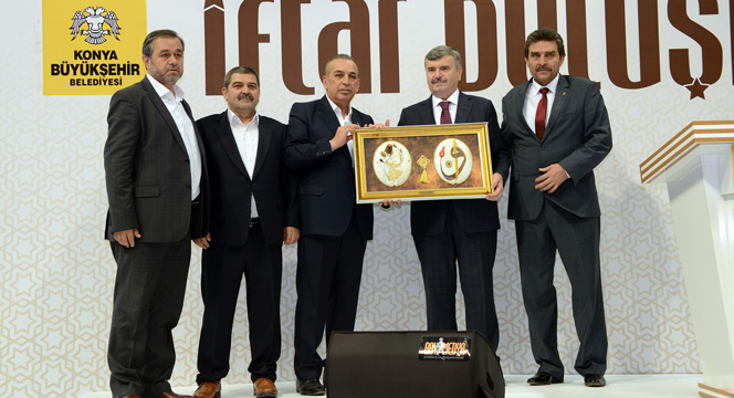 'İslam Dünyasını Zulümlerden Elbet Kurtaracağız'