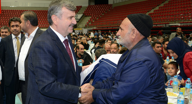 'İslam Dünyasını Zulümlerden Elbet Kurtaracağız'