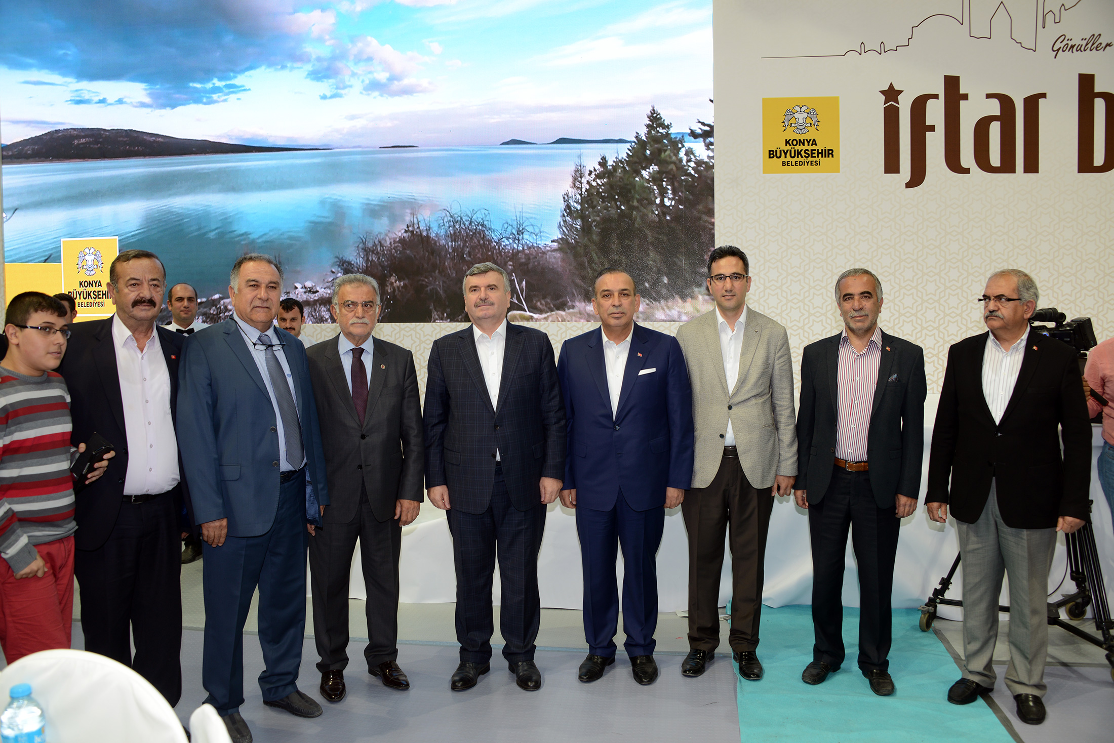 Başkan Akyürek, Esnaf Odalarının Üyeleri ile İftarlarda Buluşuyor