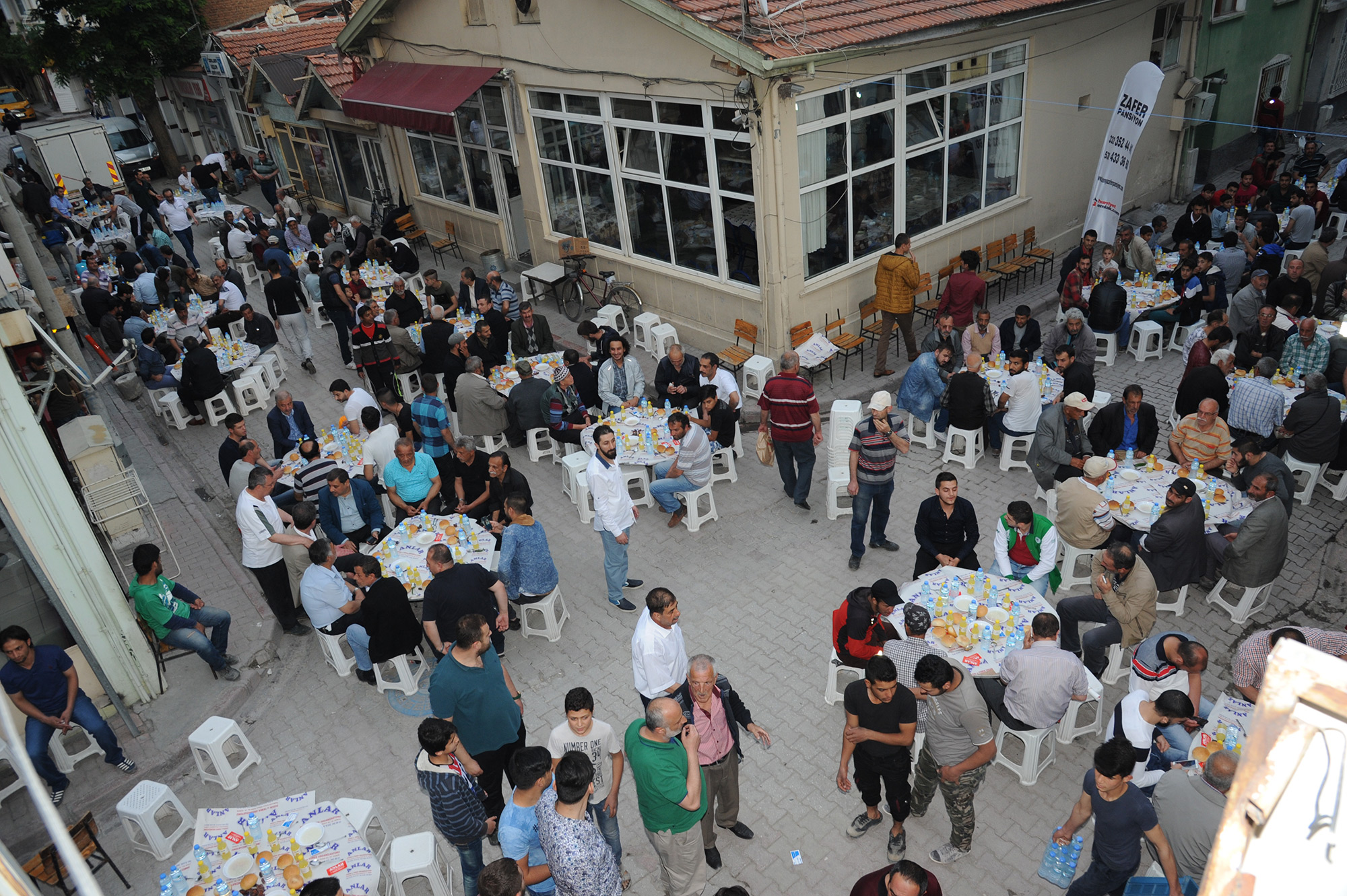 Başkan Akyürek Toplumun Farklı Kesimleri İle İftarlarda Buluşuyor