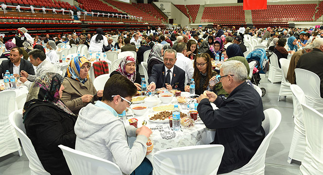 Şehit Aileleri, Gaziler ve Engelli Dernekleri İftarda Buluştu