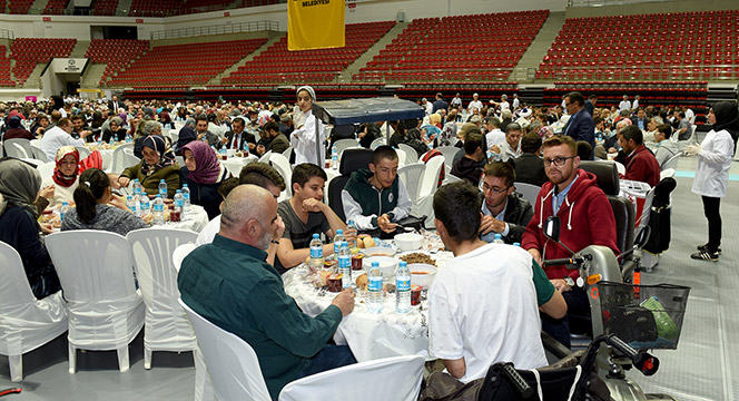 Şehit Aileleri, Gaziler ve Engelli Dernekleri İftarda Buluştu