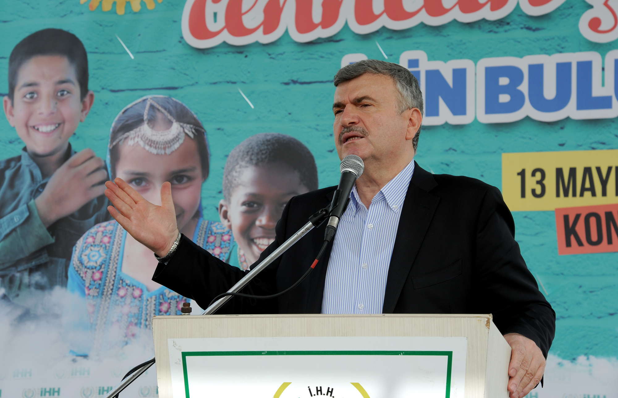 'Ne Mutlu Yetimlere ve Öksüzlere Sahip Çıkanlara'