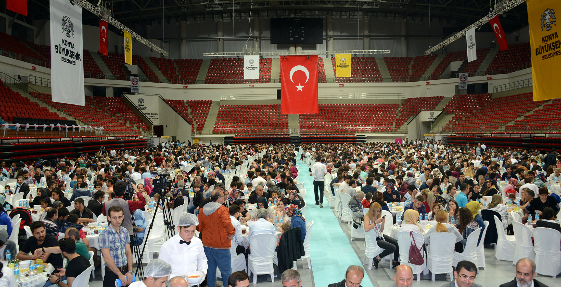Berber ve Kuaför Esnafı Büyükşehir'in İftarında Buluştu 
