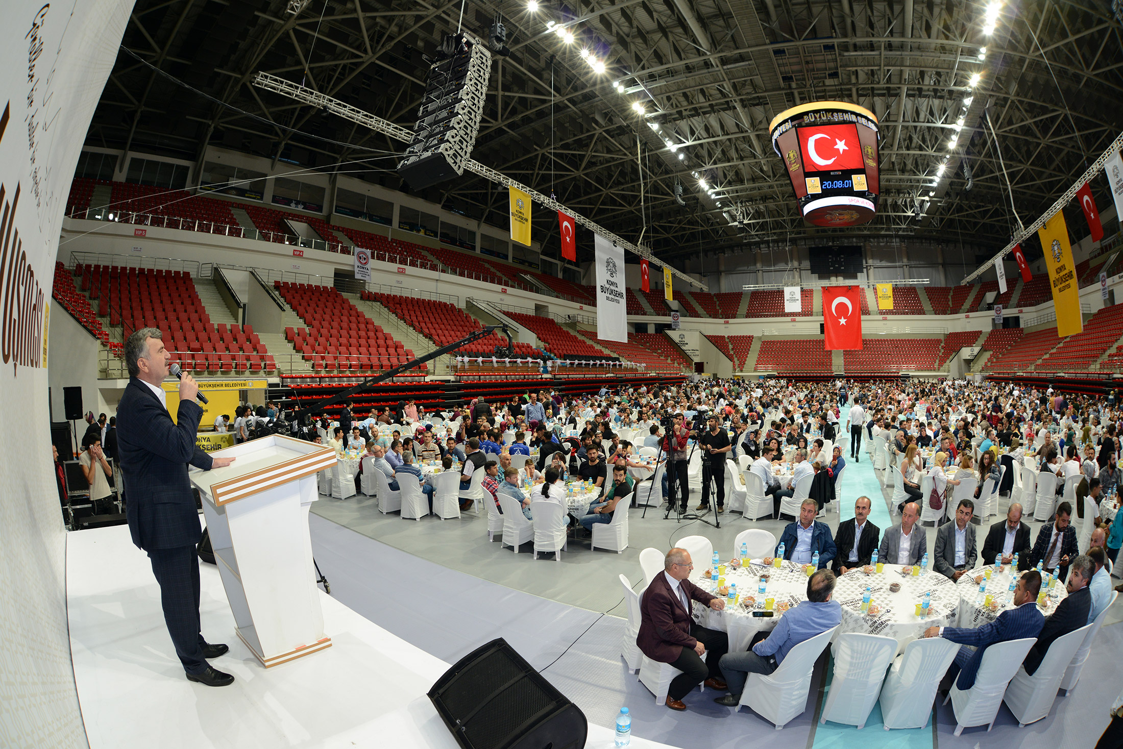 Berber ve Kuaför Esnafı Büyükşehir'in İftarında Buluştu 