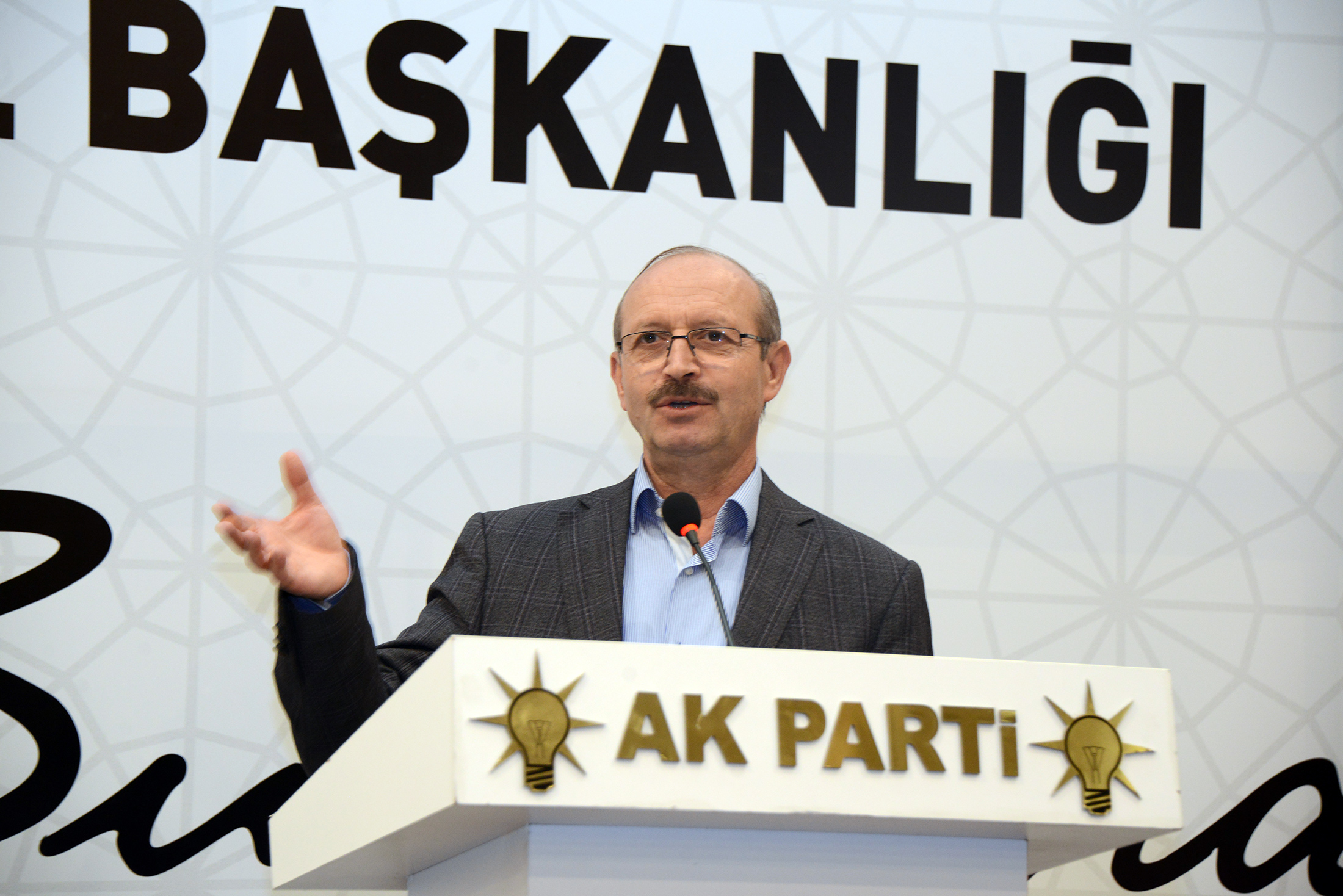 Berber ve Kuaför Esnafı Büyükşehir'in İftarında Buluştu 