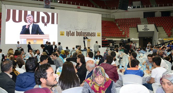 Berber ve Kuaför Esnafı Büyükşehir'in İftarında Buluştu 