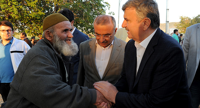 Konya'nın Manevi Mimarlarından Ladikli Ahmet Hüdai Hazretleri Anıldı.