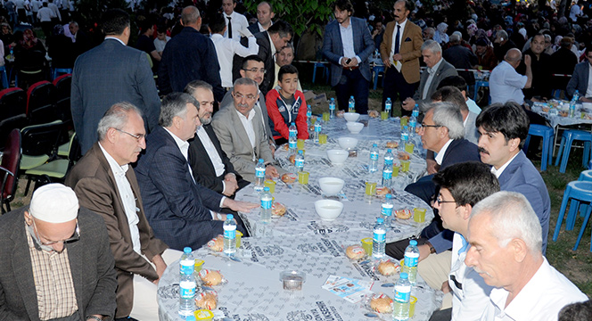 Konya'nın Manevi Mimarlarından Ladikli Ahmet Hüdai Hazretleri Anıldı.