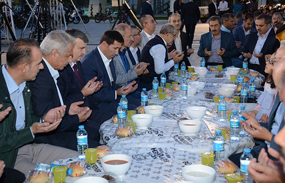 Bütün Yatırımlarda Çalışanlarımızın Alın Teri Var