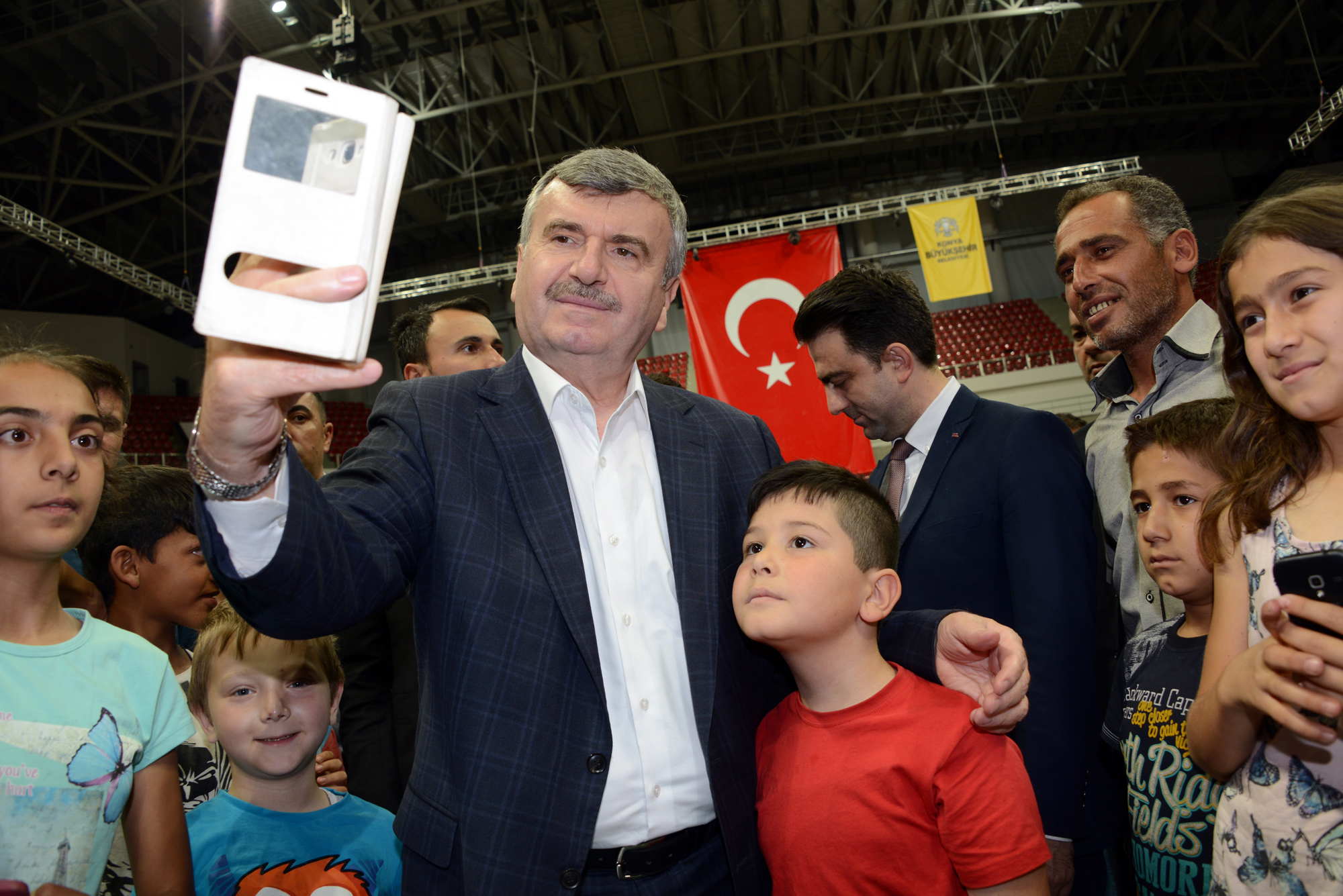 Çocuklarımızın Milli ve Manevi Değerlerle Yetişmesine Önem Verelim