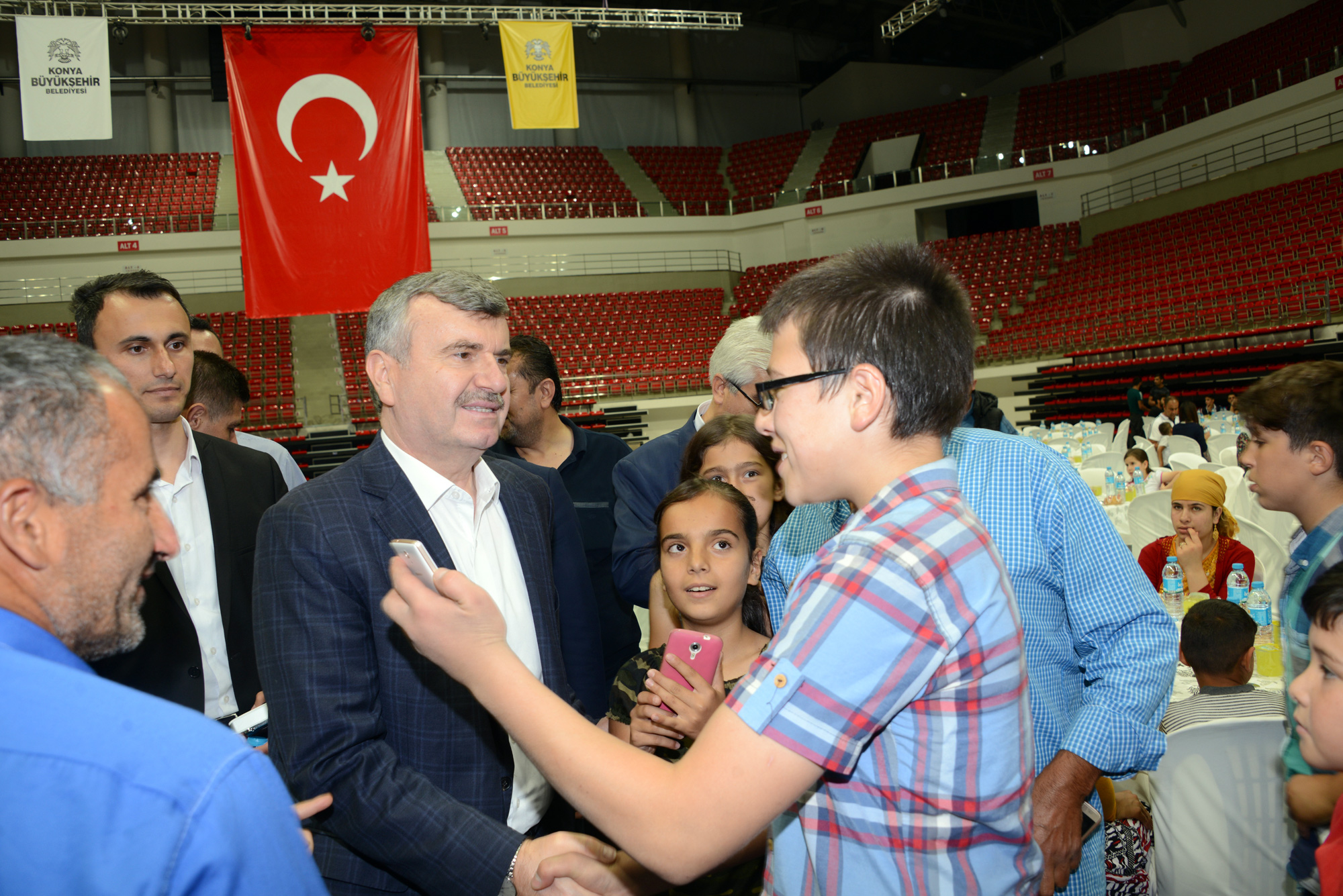Çocuklarımızın Milli ve Manevi Değerlerle Yetişmesine Önem Verelim