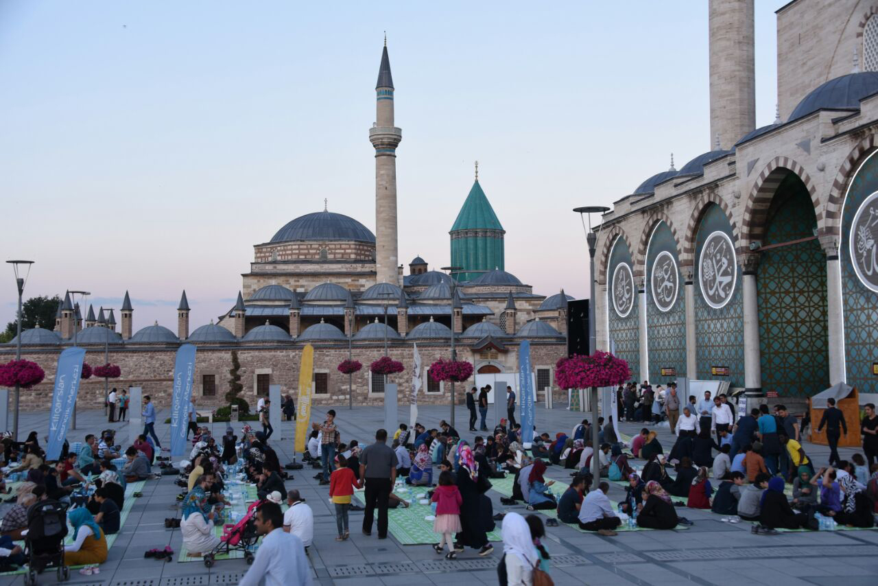 Çocuklarımızın Milli ve Manevi Değerlerle Yetişmesine Önem Verelim