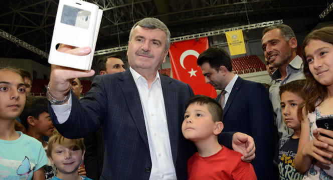 Çocuklarımızın Milli ve Manevi Değerlerle Yetişmesine Önem Verelim