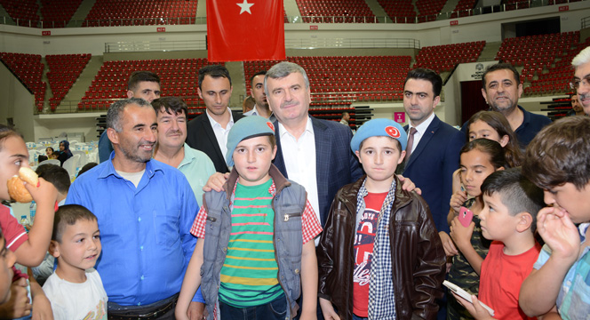 Çocuklarımızın Milli ve Manevi Değerlerle Yetişmesine Önem Verelim