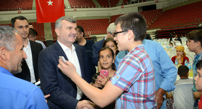 Çocuklarımızın Milli ve Manevi Değerlerle Yetişmesine Önem Verelim