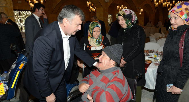 Başkan Akyürek Engelli Dernek Temsilcileri ve Üyeleriyle Buluştu