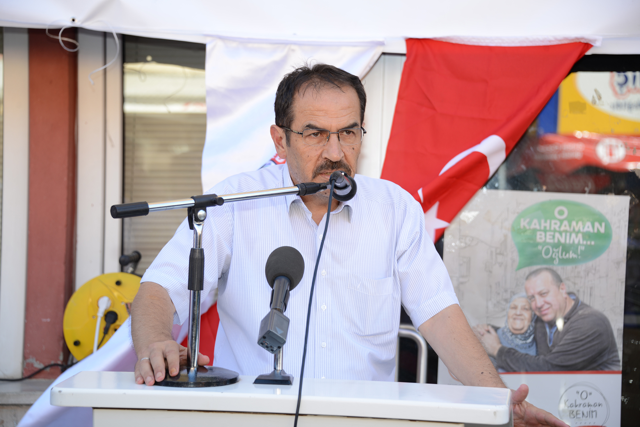 Büyükşehir\'den Üzüm Üreticisine Üzüm Sıkma Makinesi