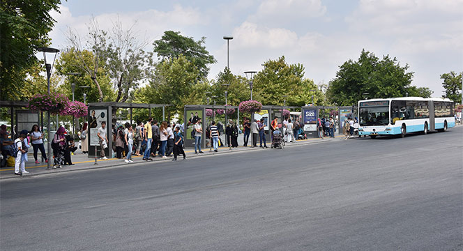 Üniversiteye Yeni Kayıtta Ulaşım Üç Gün Ücretsiz