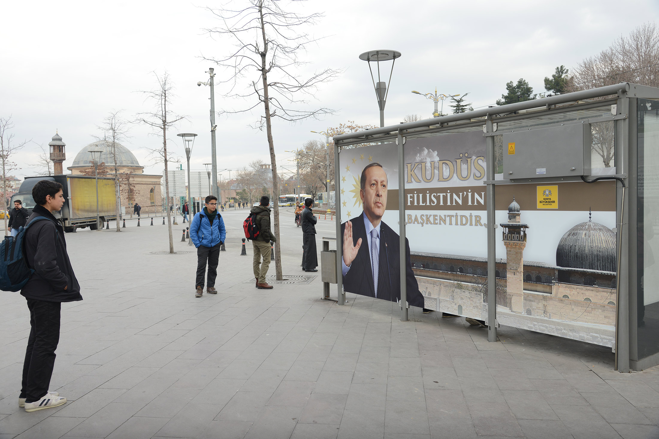 Büyükşehir'den 'Kudüs Filistin'in Başkentidir' Temalı Otobüs Durağı