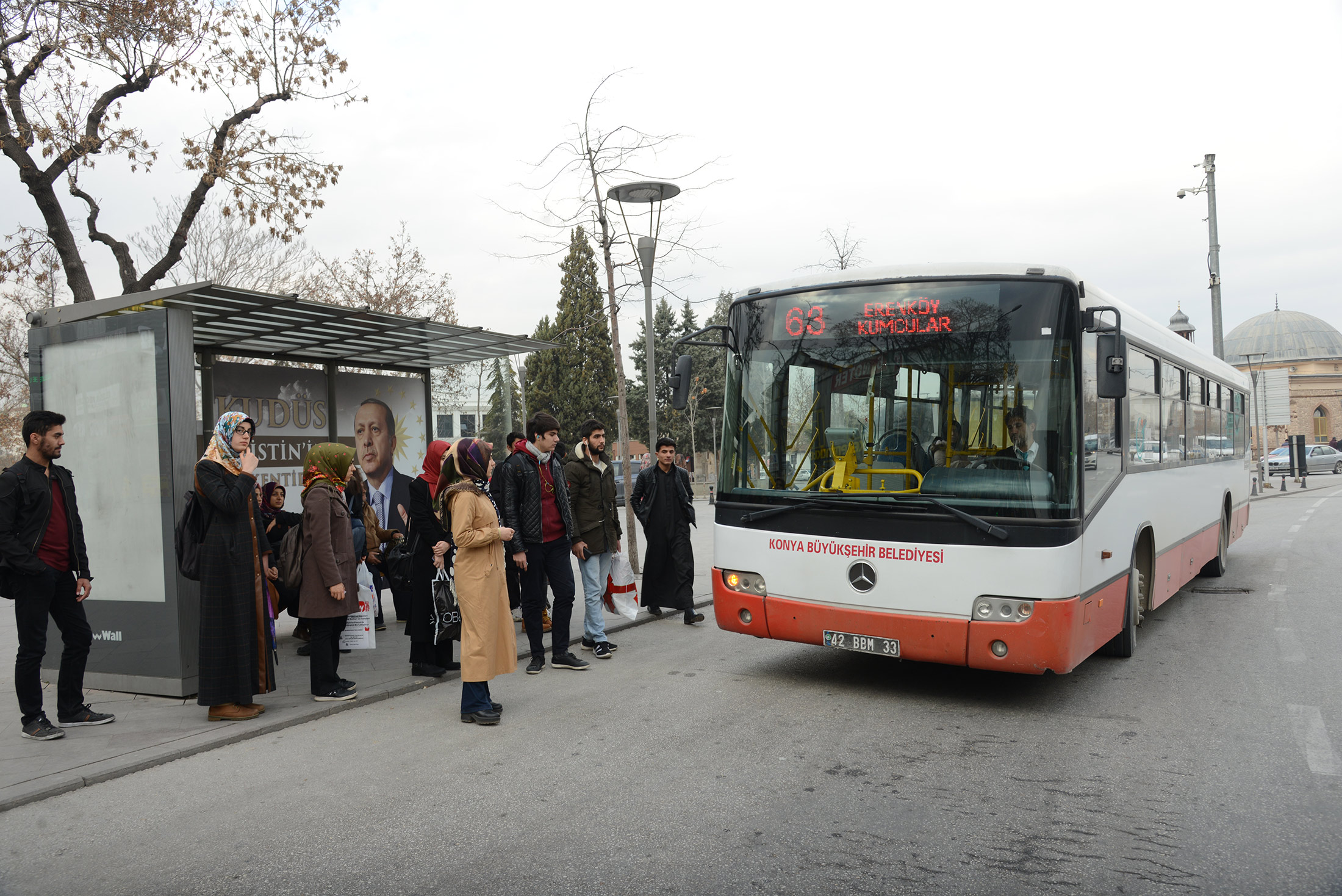 Büyükşehir'den 'Kudüs Filistin'in Başkentidir' Temalı Otobüs Durağı