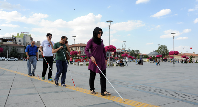 Konya'da Engelleri Kaldıran Yollar Yapılıyor