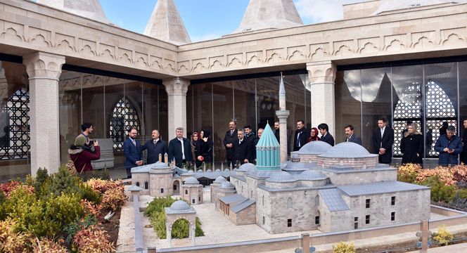 Büyükşehir'den Türk-İslam Kültürüne Hizmet Edecek Bir Yatırım Daha: İrfan Kültür Merkezi 