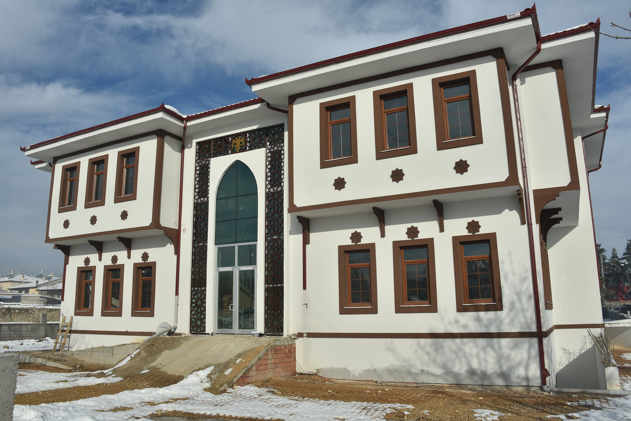 Büyükşehir'den Kadınhanı'na Şehir Konağı ve Otogar