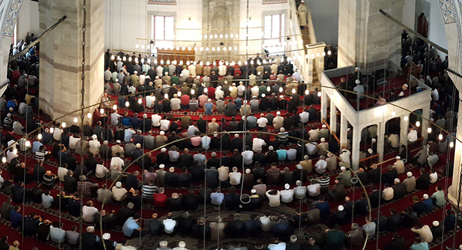 Tarihi Sultan Selim Camii Yeniden İbadete Açıldı