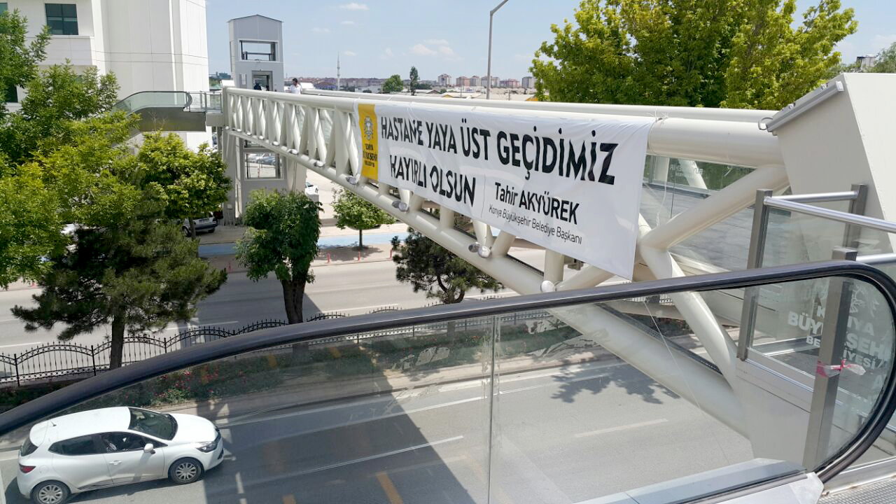 İstanbul Yolu Üzeri Yeni Doğumevi Yanındaki Yaya Üst Geçidi Hizmete Girdi