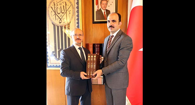 'Türkiye Belediyeciliğinde Konya Bir Ekoldür'