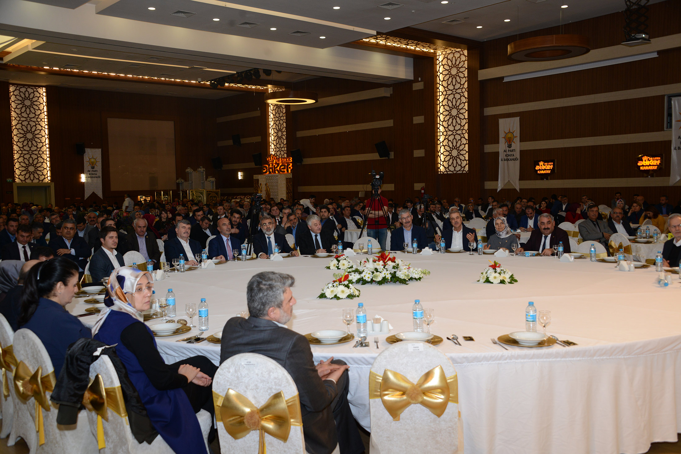 AK Parti İl Danışma Meclisi ve Vefa Programı Düzenlendi