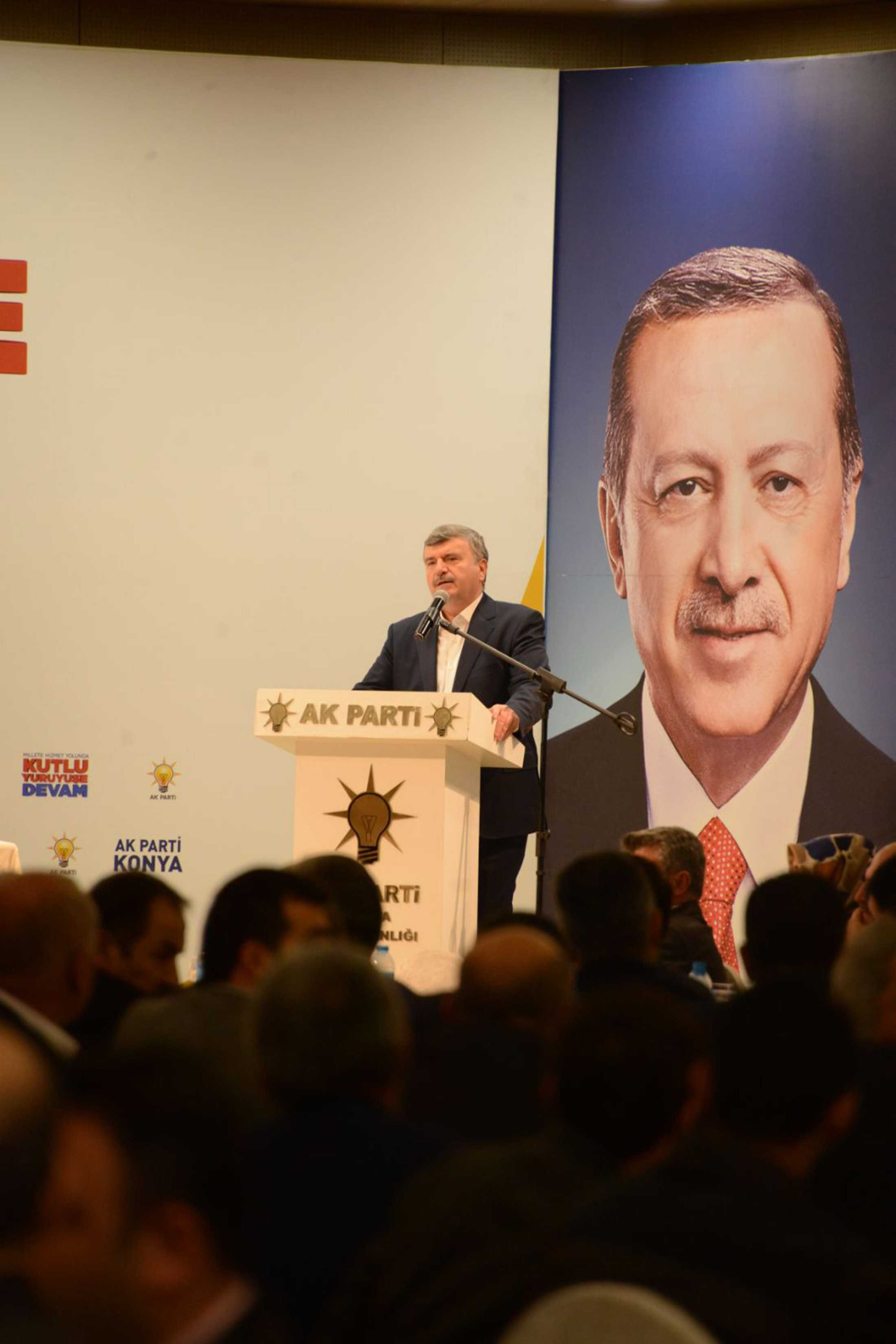 AK Parti İl Danışma Meclisi ve Vefa Programı Düzenlendi
