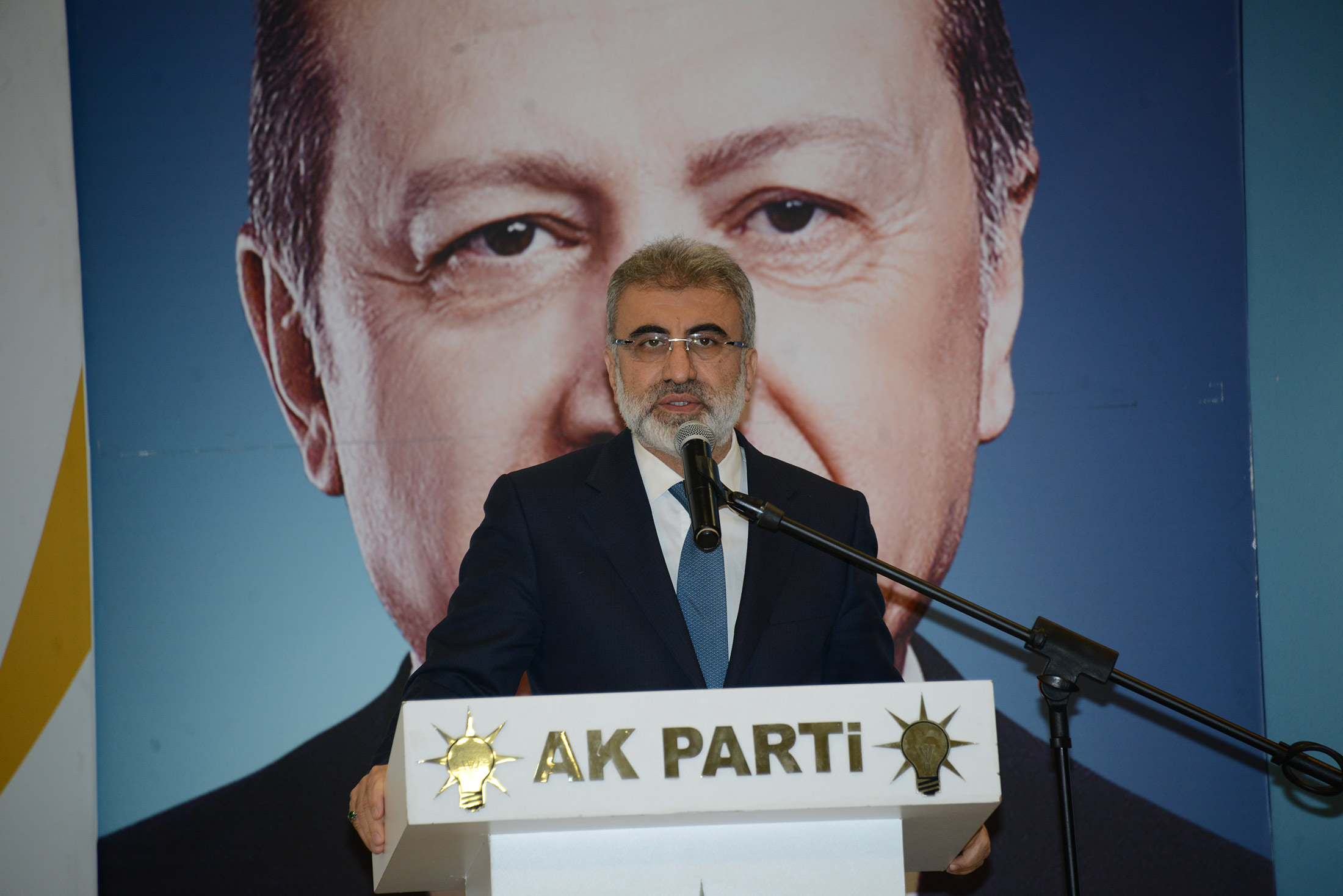 AK Parti İl Danışma Meclisi ve Vefa Programı Düzenlendi
