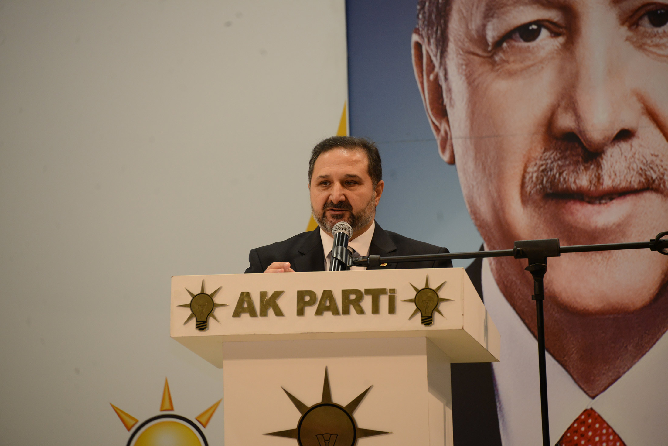 AK Parti İl Danışma Meclisi ve Vefa Programı Düzenlendi